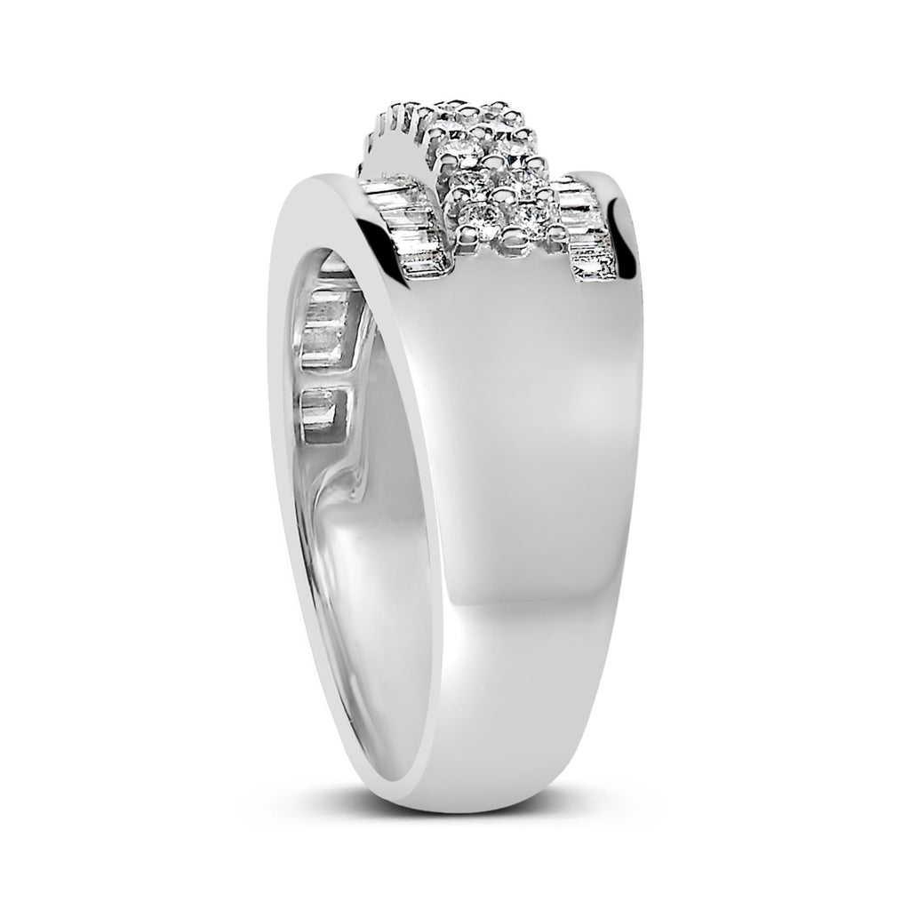 14K White Gold Round and Baguette Diamond Ring (1 1/2 Cttw, F-G Color, SI1-SI2 Clarity)