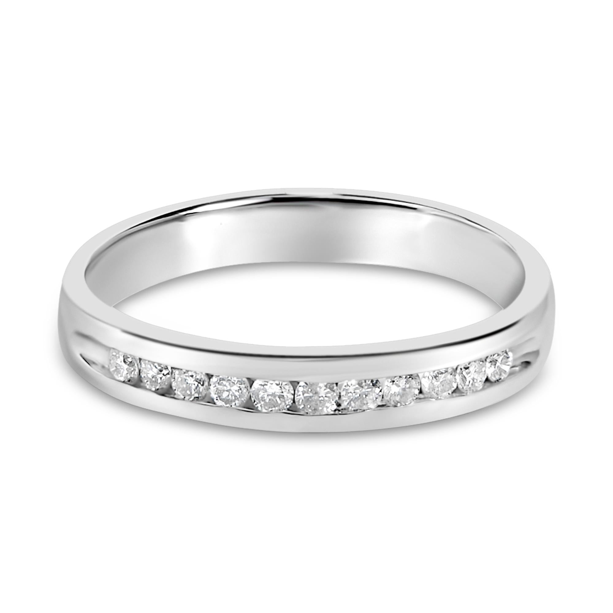 18K White Gold 1/4 Cttw Channel Set Brilliant Round-Cut Diamond Classic 11 Stone Wedding Band Ring (E-F Color, I1-I2 Clarity)