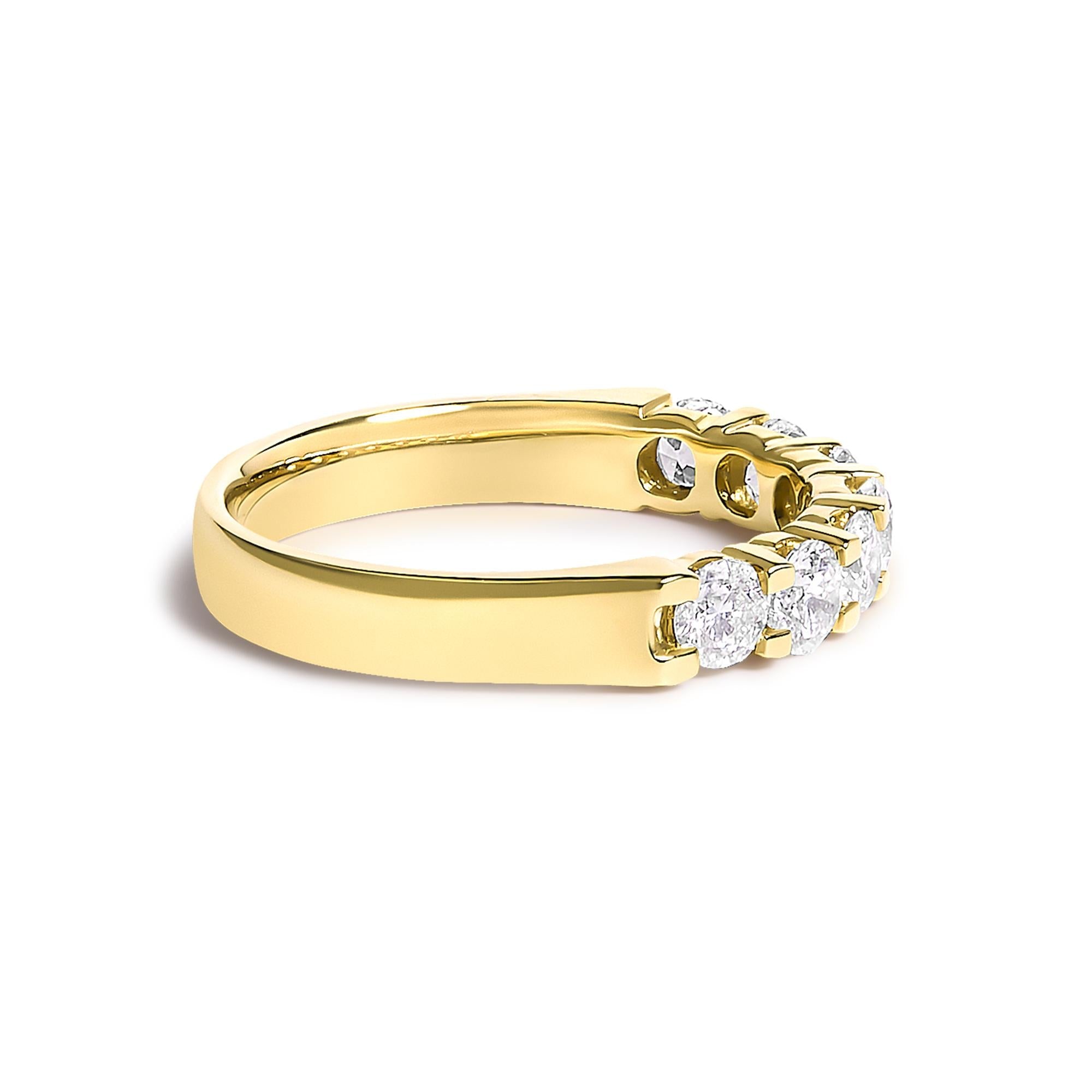 14K Gold 1.0 Cttw Diamond 7 Stone Band Ring