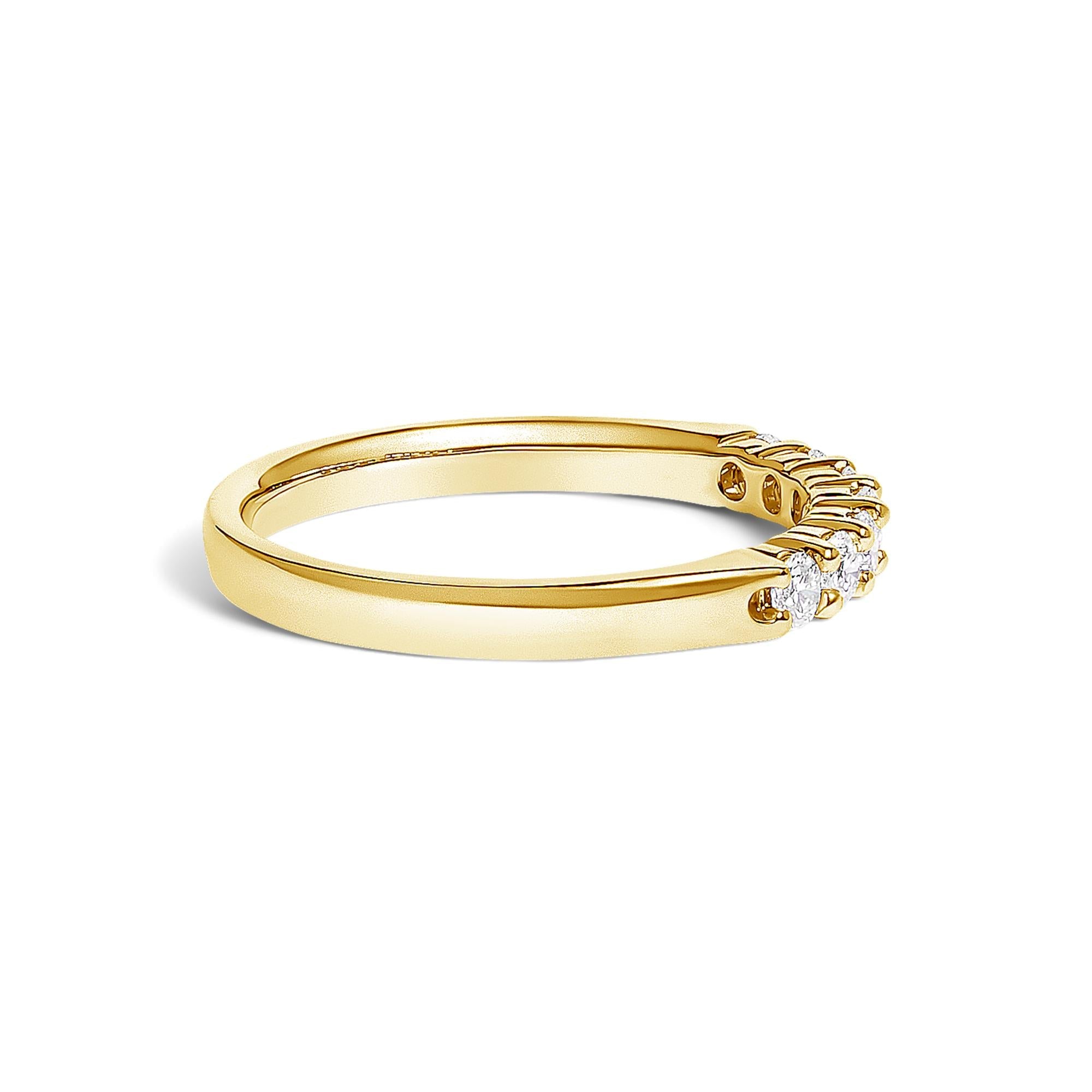 14K Gold 1/3 Cttw Diamond 7 Stone Band Ring
