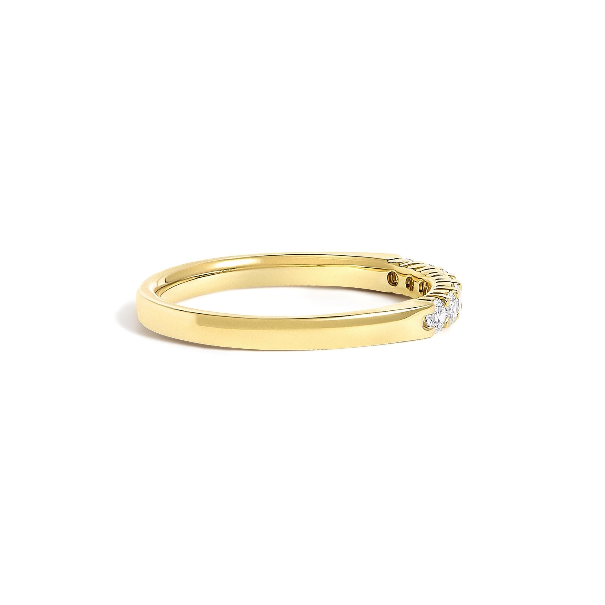 14K Gold 1/10 Cttw Diamond 7 Stone Band Ring