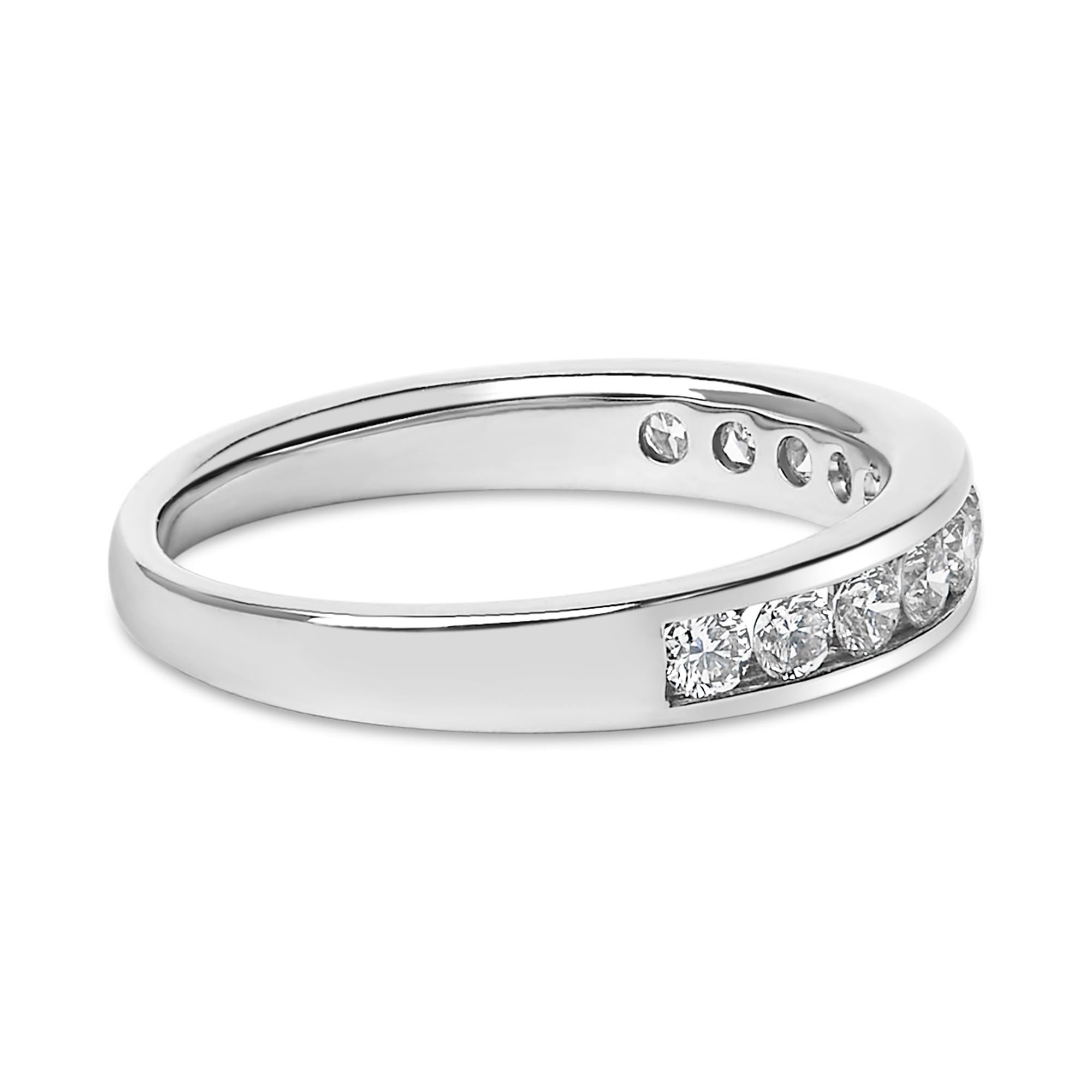 14K Gold 1/2 Cttw Round Diamond 11 Stone Channel Set Band