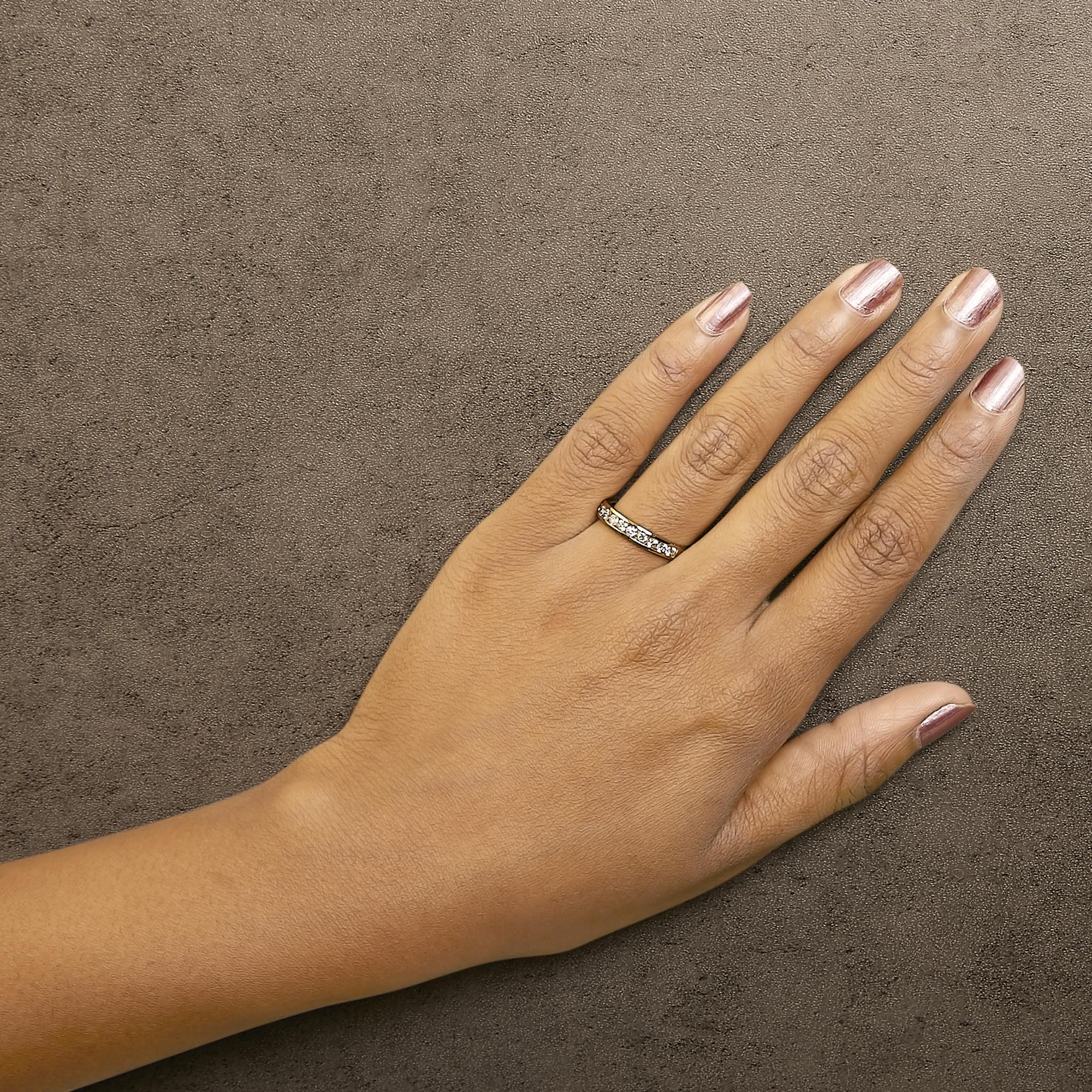 14K Gold 1/2 Cttw Round Diamond 11 Stone Channel Set Band