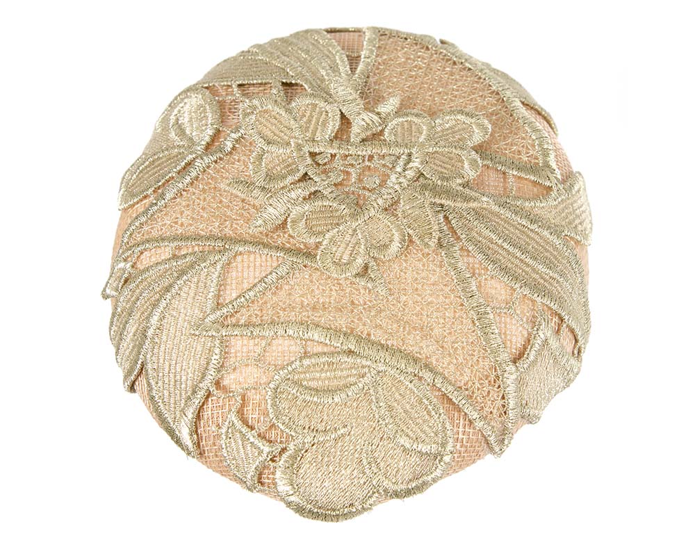 Nude and gold pillbox fascinator