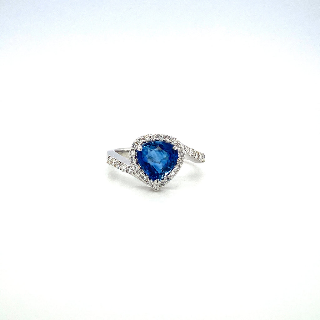 Sapphire and Diamond Ring in 18K White Gold - KGR 15974