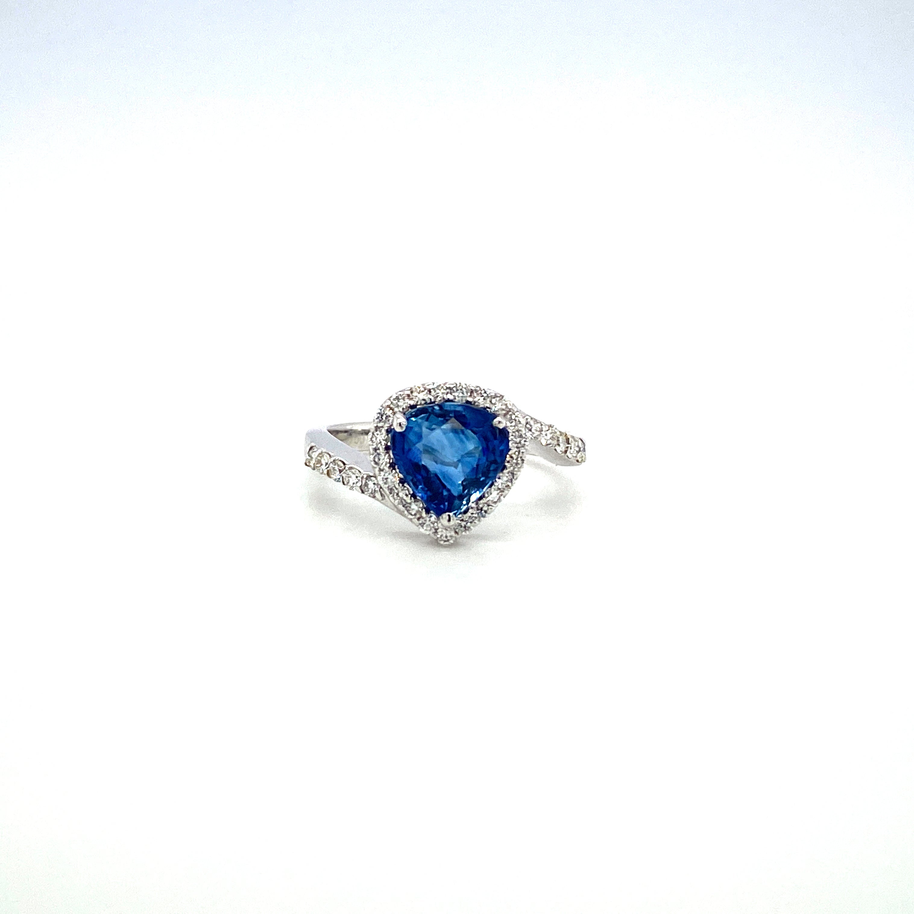 Sapphire and Diamond Ring in 18K White Gold - KGR 15974