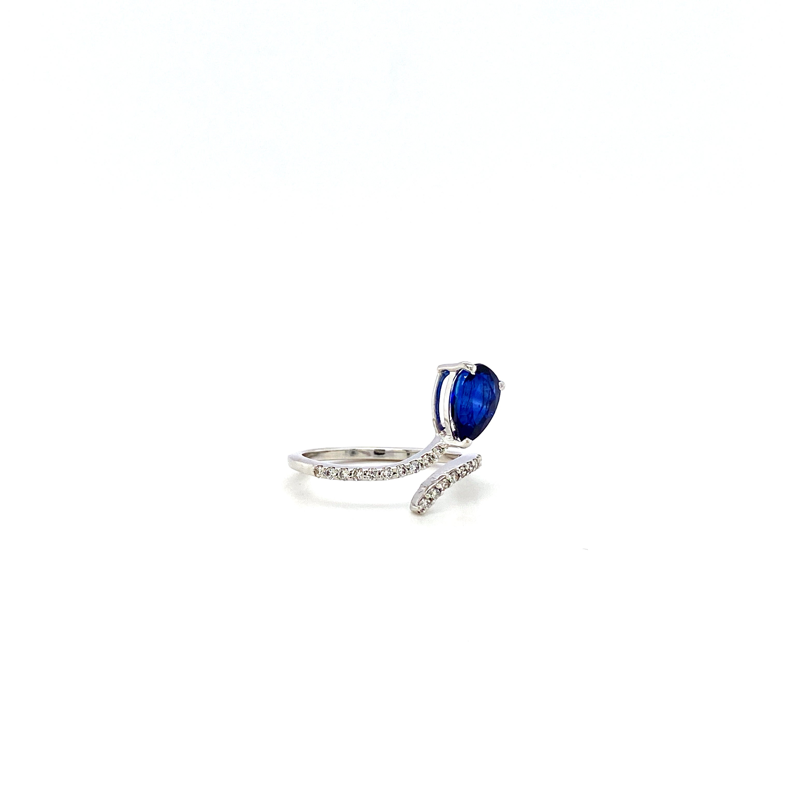 Sapphire and Diamond Ring in 18K White Gold - KGR 16039