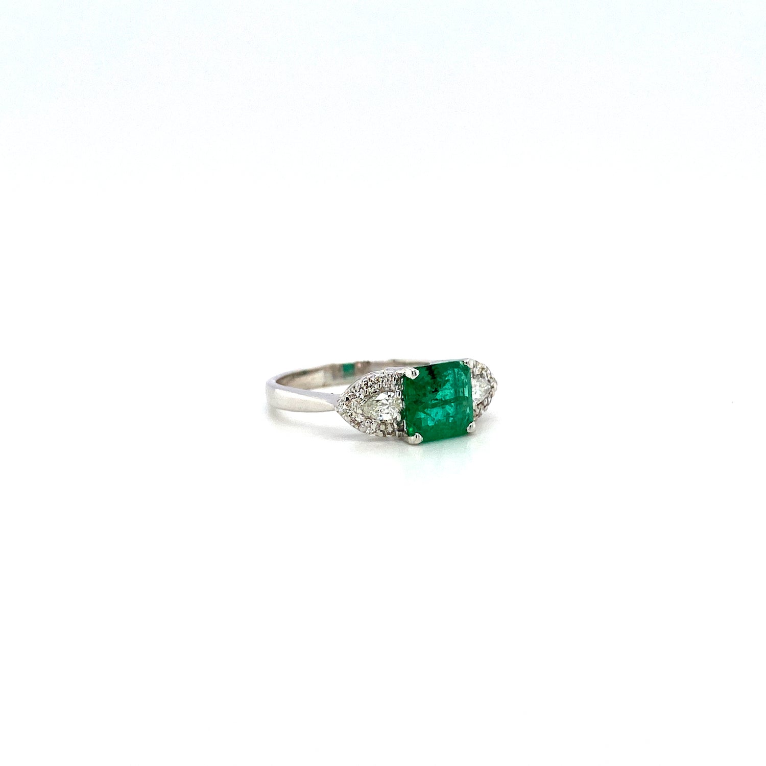 Emerald and Diamond Ring in 18K White Gold - KGR 17089