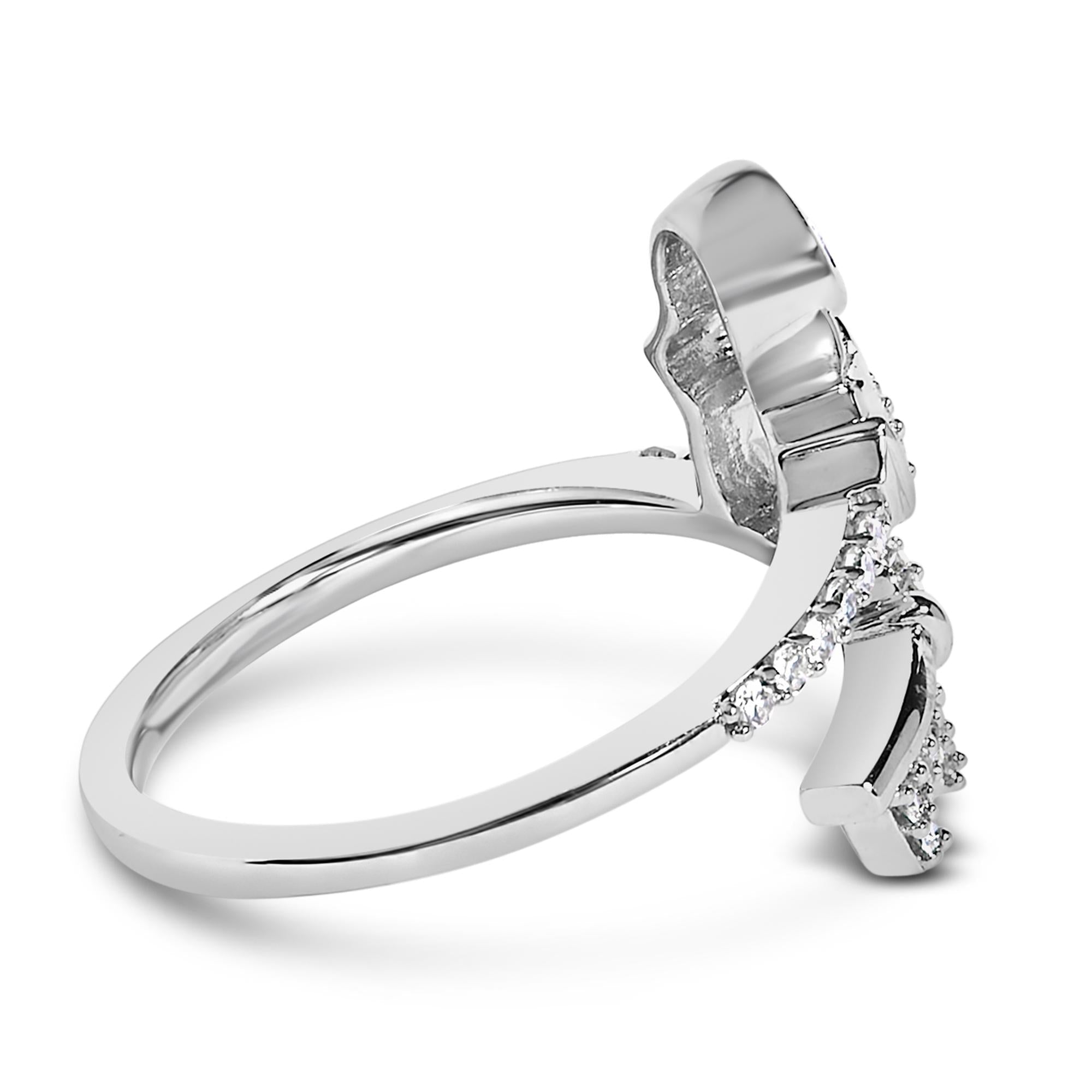 Sterling Silver 1/6 Cttw Key and Keyhole Diamond Ring