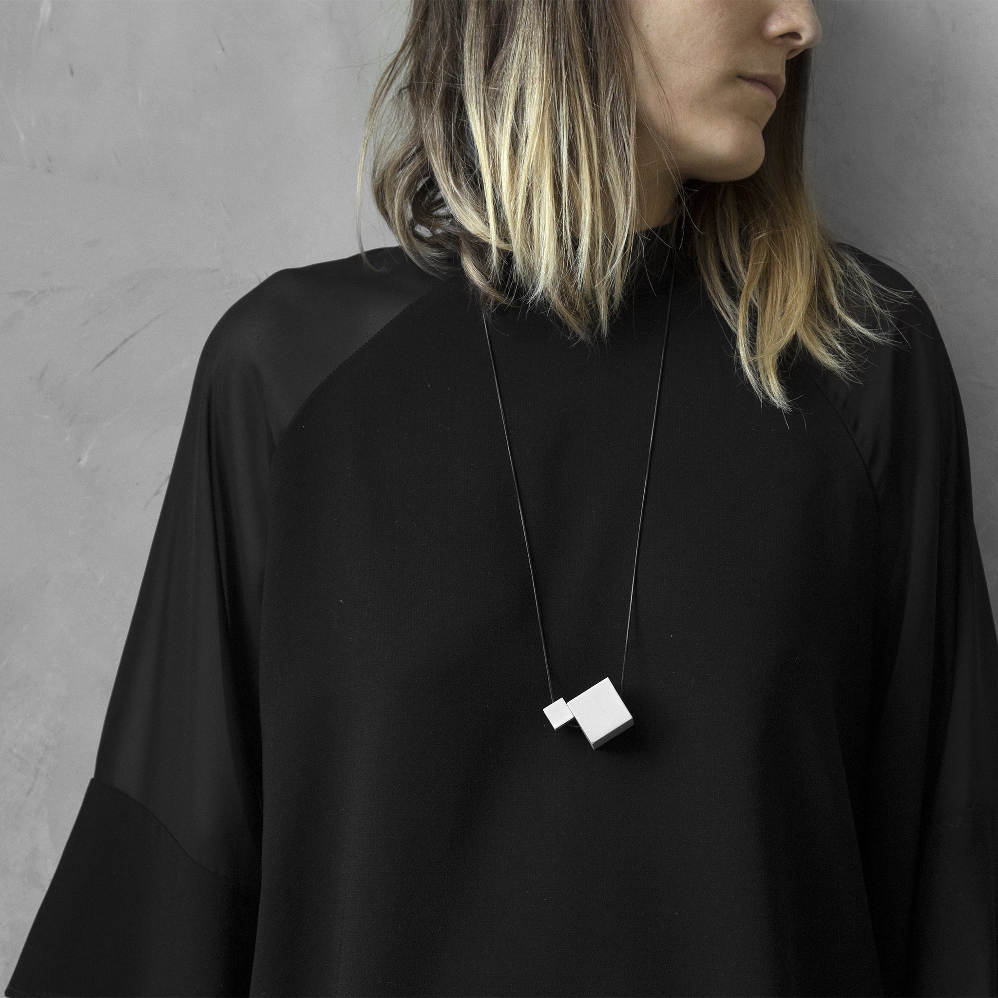 MODULODUE Necklace | Geometric Minimal Pendant